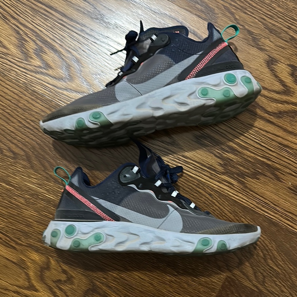 Men’s Nike React Element 87 - Black Neptune Green - sz 8.5 - slightly used
